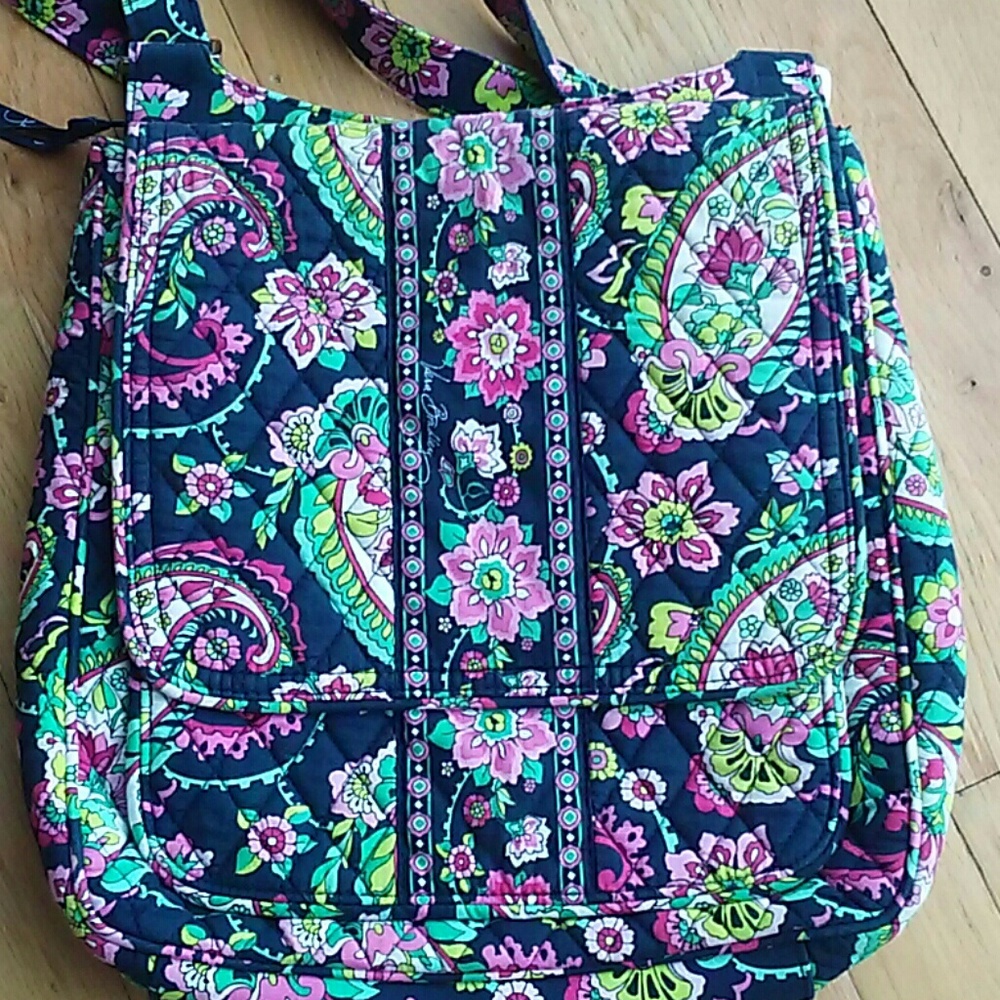 Vera Bradley Mailbag Petal Paisley
